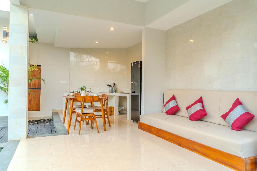 villa-acarya-ubud3.jpg