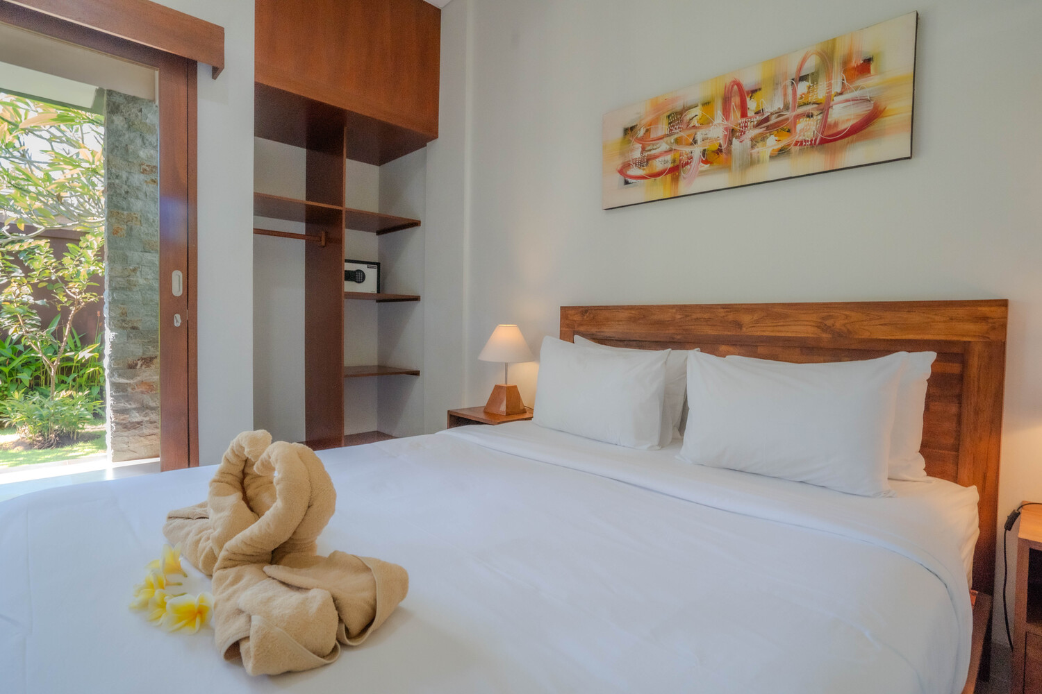 zaara-guesthouse-uluwatu4.jpg